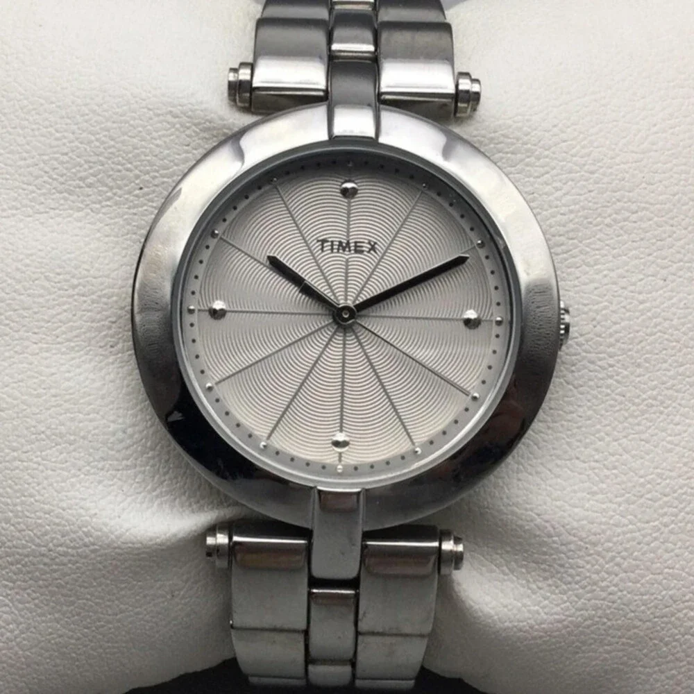 Timex Greenwich Womens Watch 32mm Silver Dial Stainless New Battery 6